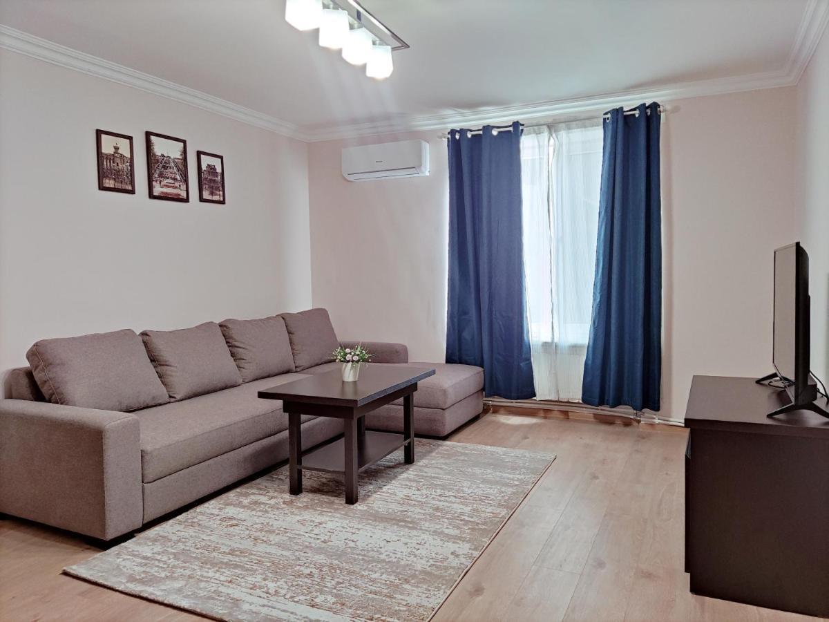 Renovated 1 Bedroom With King Size Bed In Kentron Jerevan Buitenkant foto